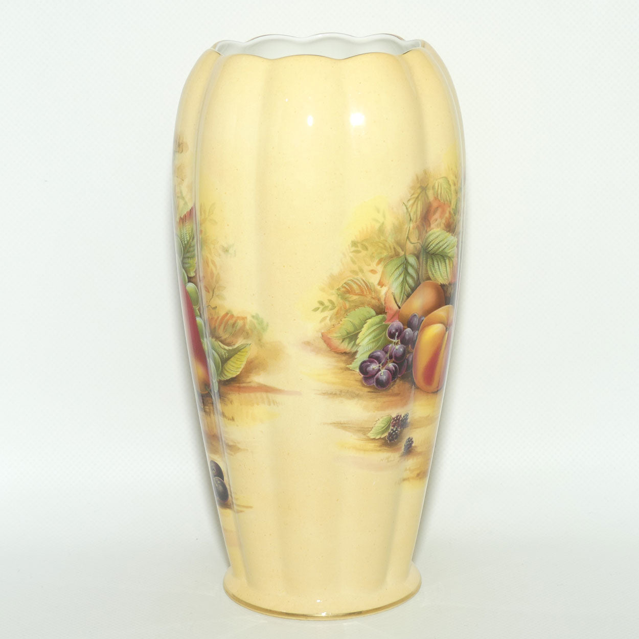 Aynsley Orchard Gold tall ribbed cylindrical vase | 23cm tall