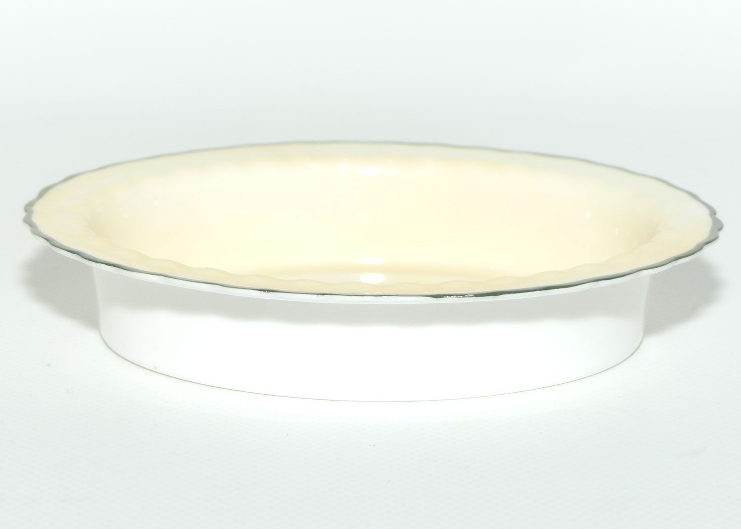 Royal Doulton Coaching Days oval dish E3804 #2 | Rare Scene | Passenger with bags and Youth with buckets