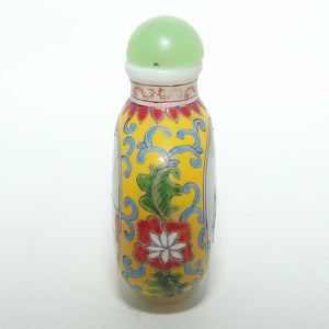 Hand Enamelled on Glass Oriental scene Snuff Bottle