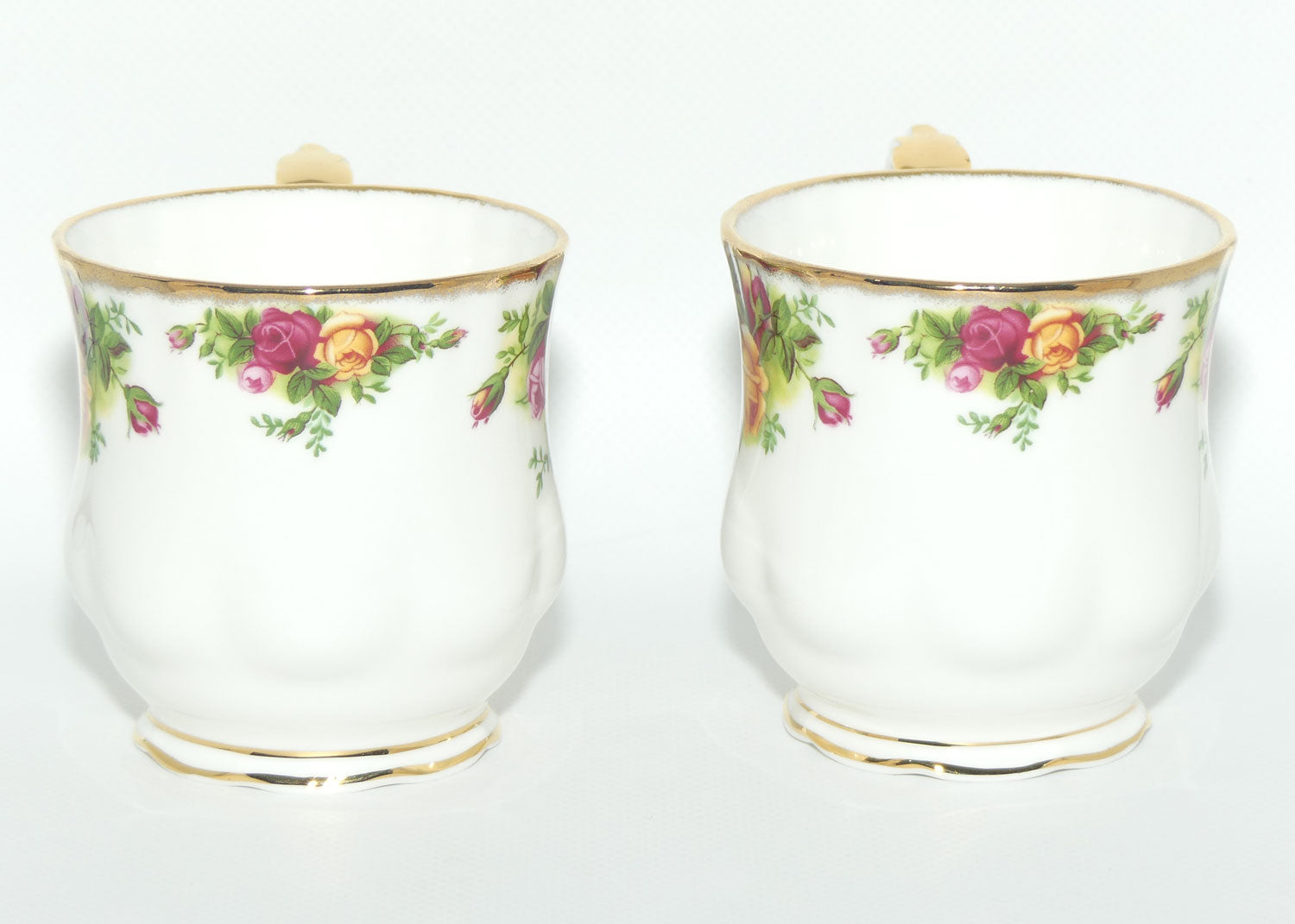 Royal Albert Bone China England Old Country Roses pair of coffee mugs  | Asian |© 1962 Royal Albert Ltd backstamp