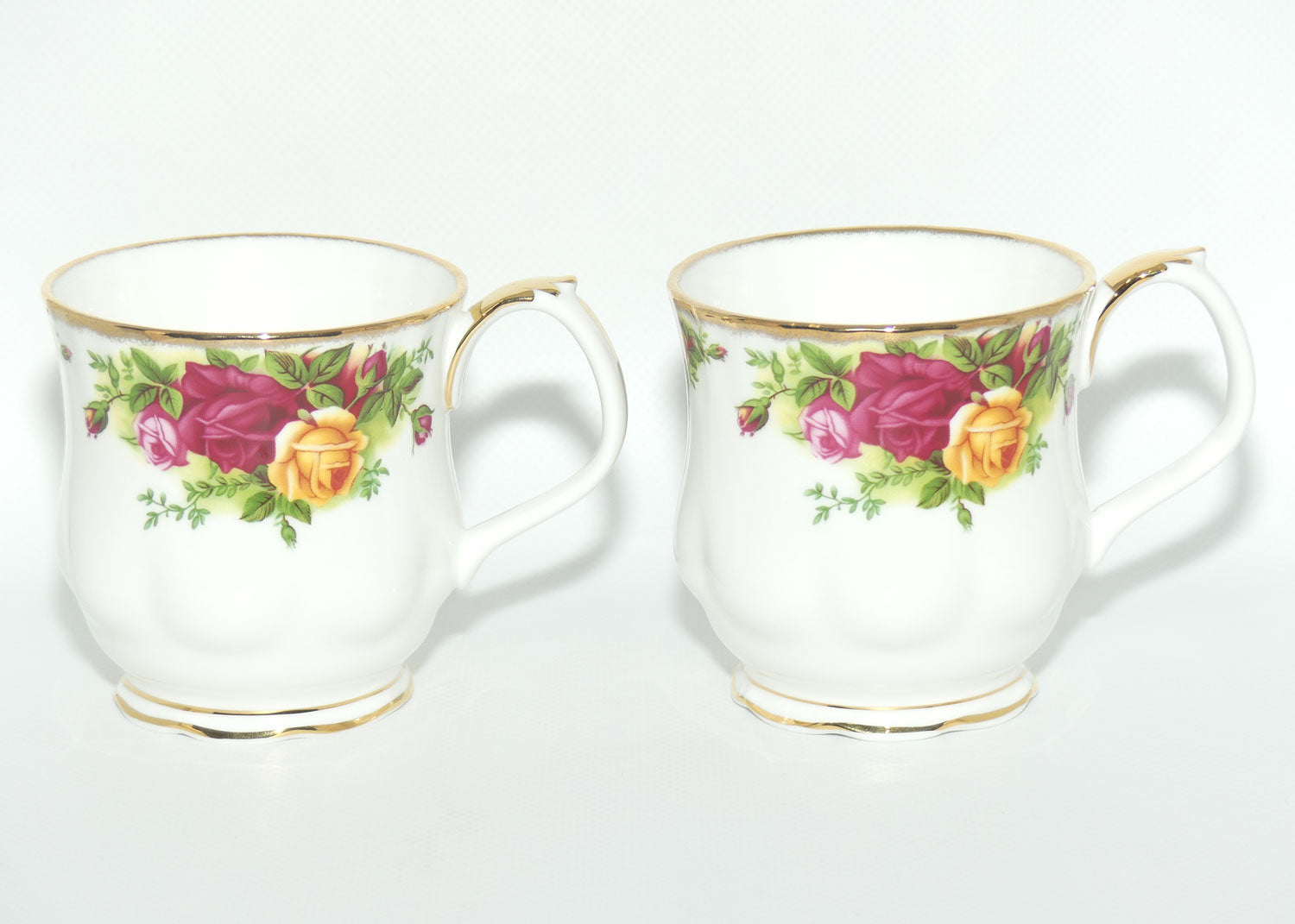 Royal Albert Bone China England Old Country Roses pair of coffee mugs  | Asian |© 1962 Royal Albert Ltd backstamp