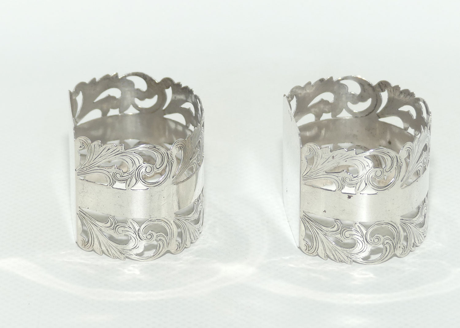 800 Silver | pair of elaborate D shape napkin or serviette rings | 29gms