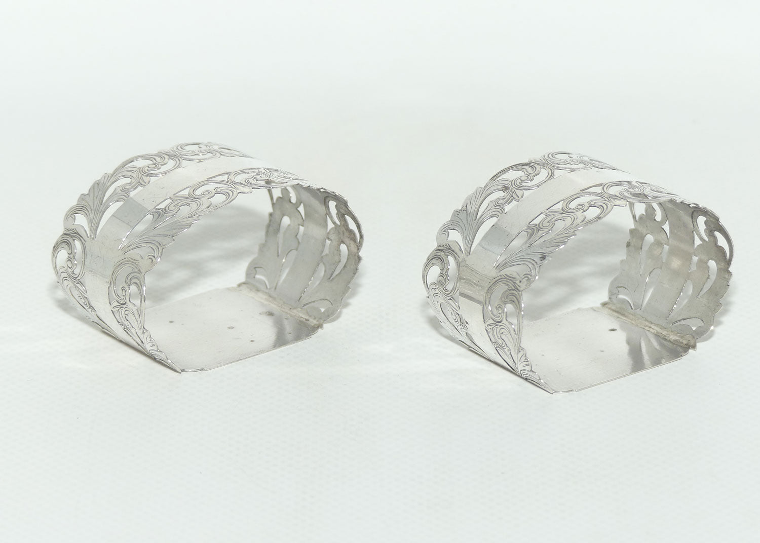 800 Silver | pair of elaborate D shape napkin or serviette rings | 29gms