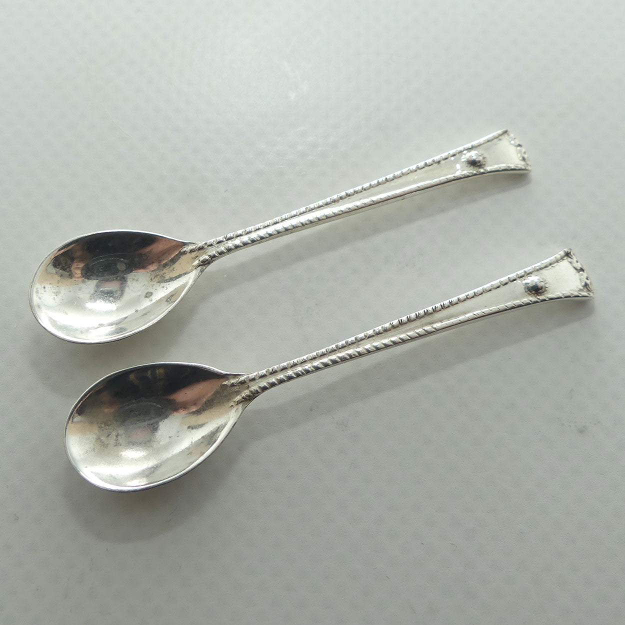 Pair of miniature Sterling Silver salt or cruet spoons | most likely Australian make