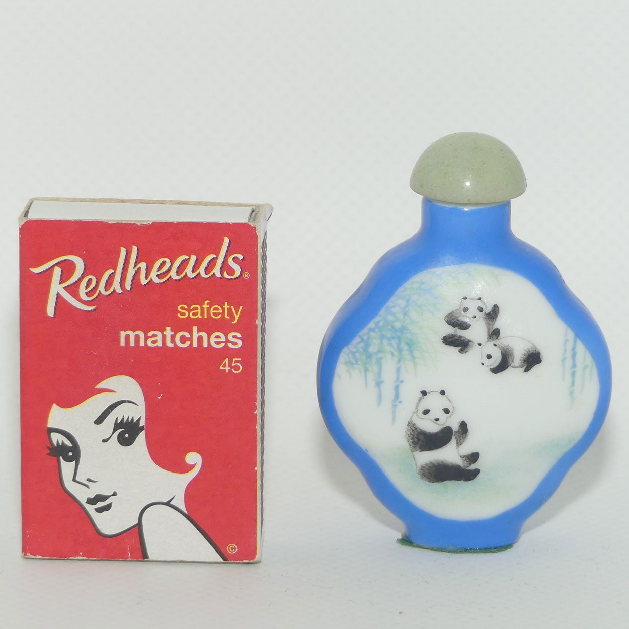 Chinese snuff bottle with greenstone stopper | Pandas on Blue