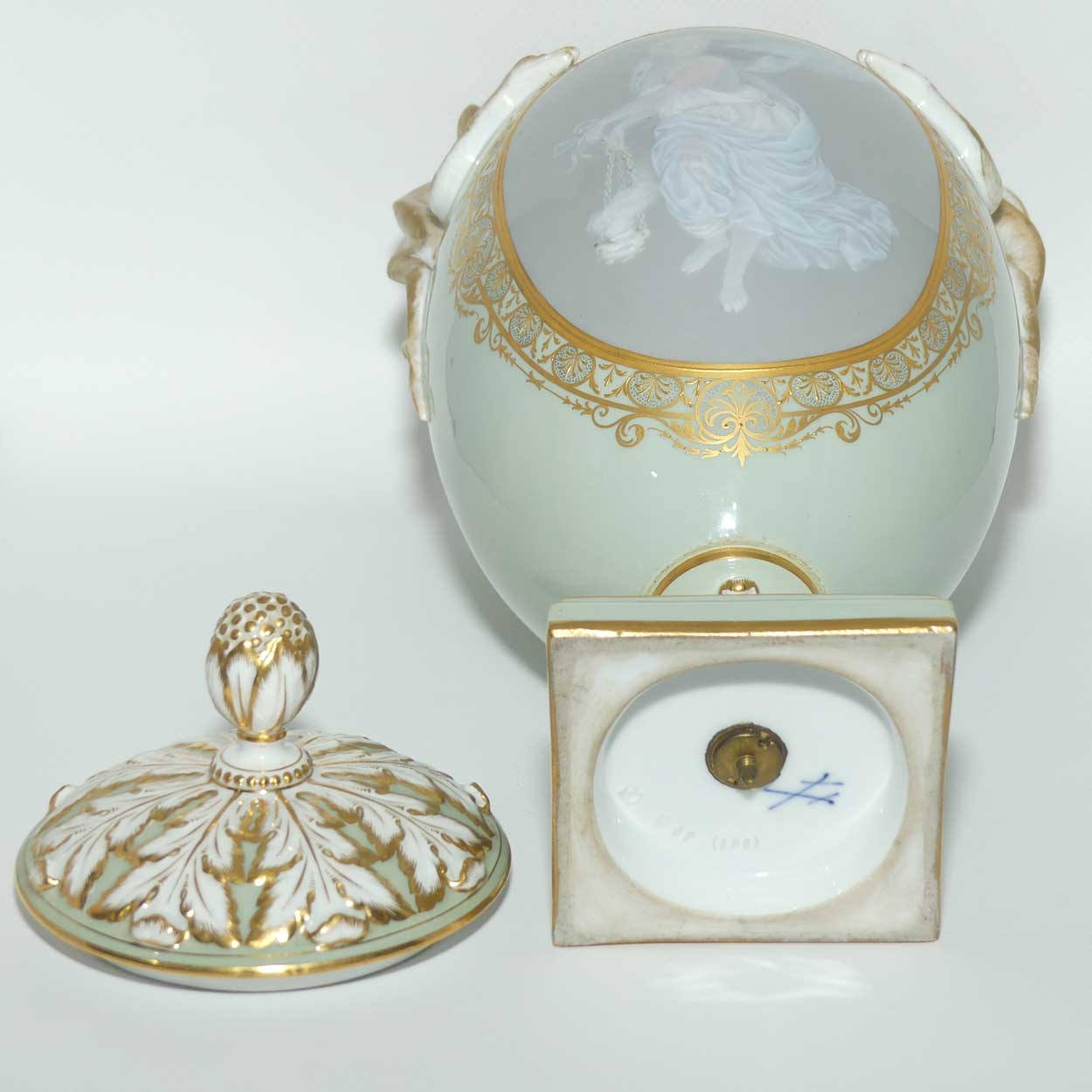 Meissen Pate sur Pate decoration Grecian maiden urn with serpentine handles