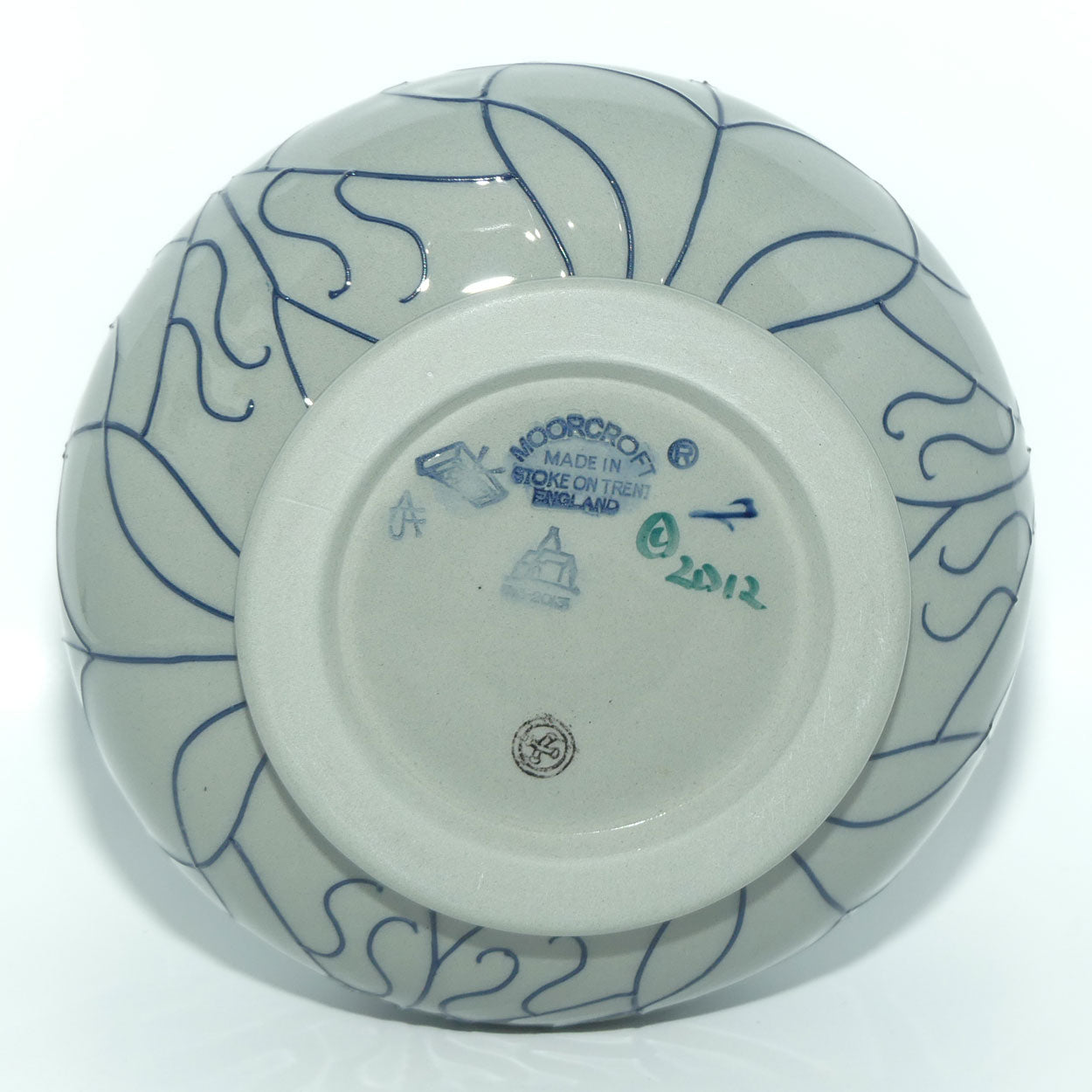 Moorcroft Peacock Parade 32/5 vase