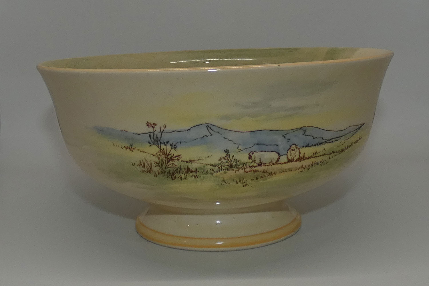 royal-doulton-cotswold-shepherd-pedastal-bowl-d5561