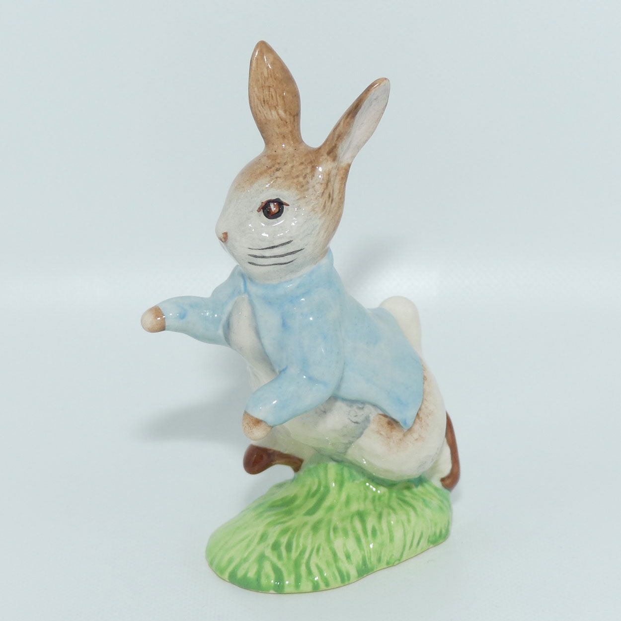 Beswick Beatrix Potter figurine Peter Rabbit BP9b Gold Buttons
