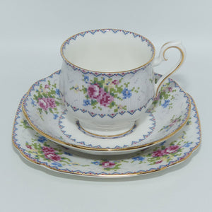 royal-albert-bone-china-england-petit-point-trio-rd-no-778676