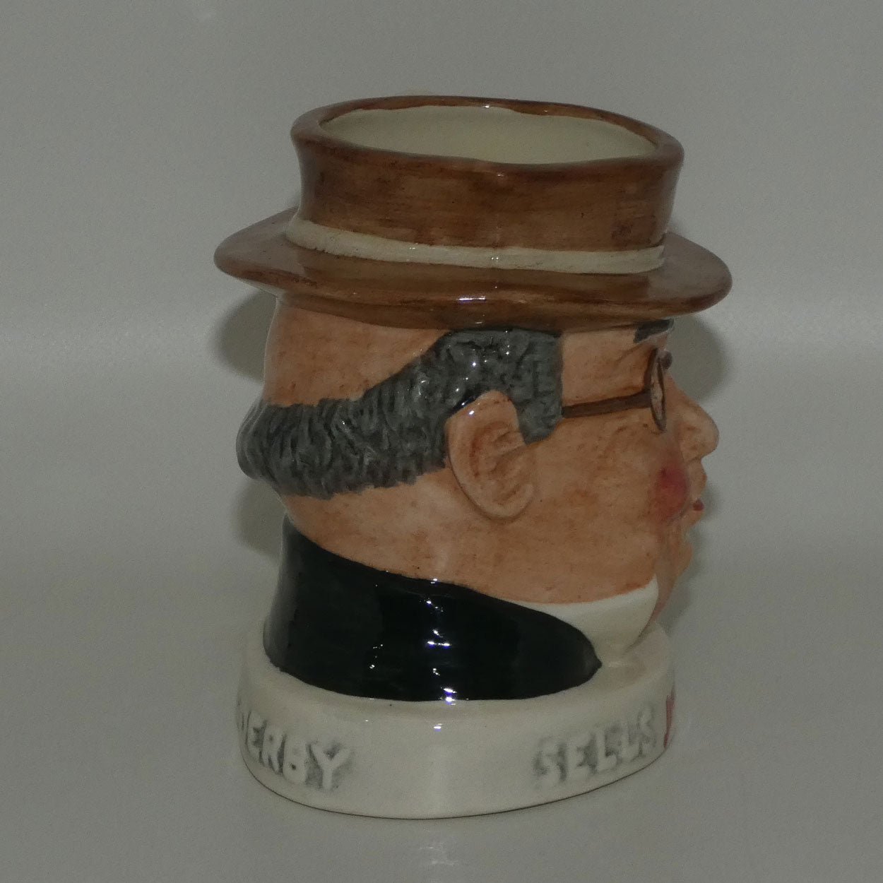 D- Royal Doulton small character jug Mr Pickwick | Pick Kwik Derby Jim Beam