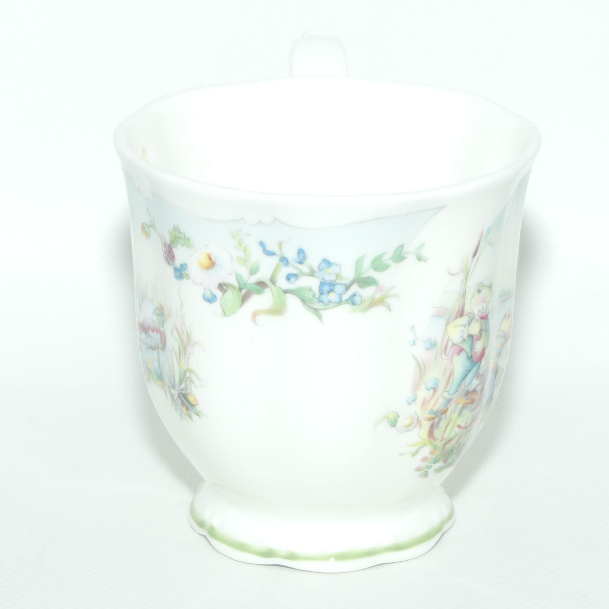 Royal Albert Wind in the Willows Giftware | The Picnic mug