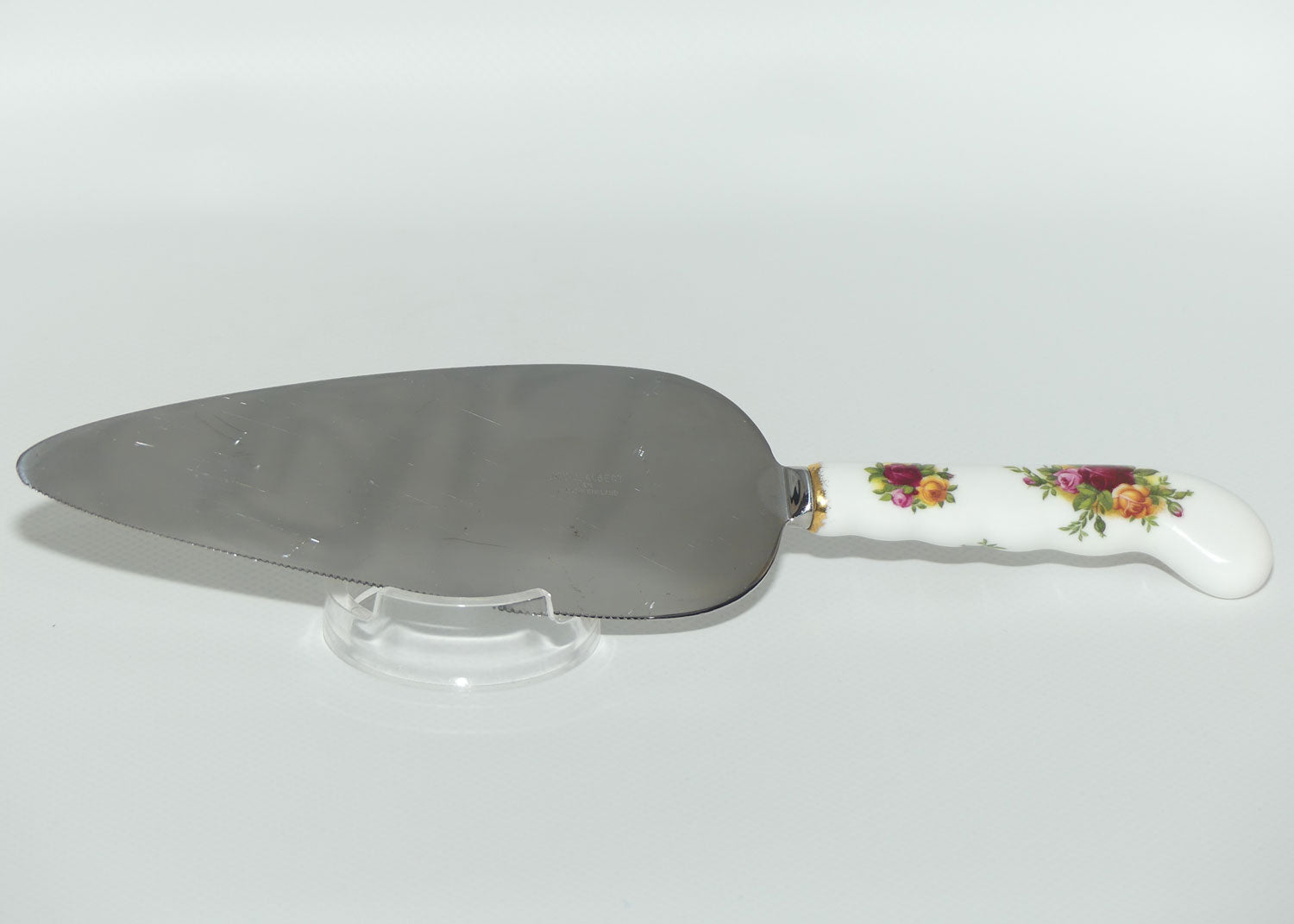 Royal Albert Bone China England Old Country Roses pie Server | Boxed