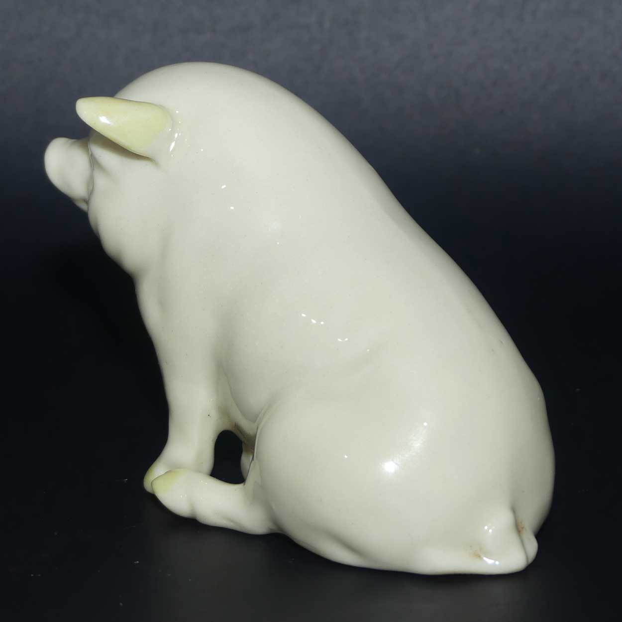 Belleek Pig with Ears Down | 3rd Green Mark | #2