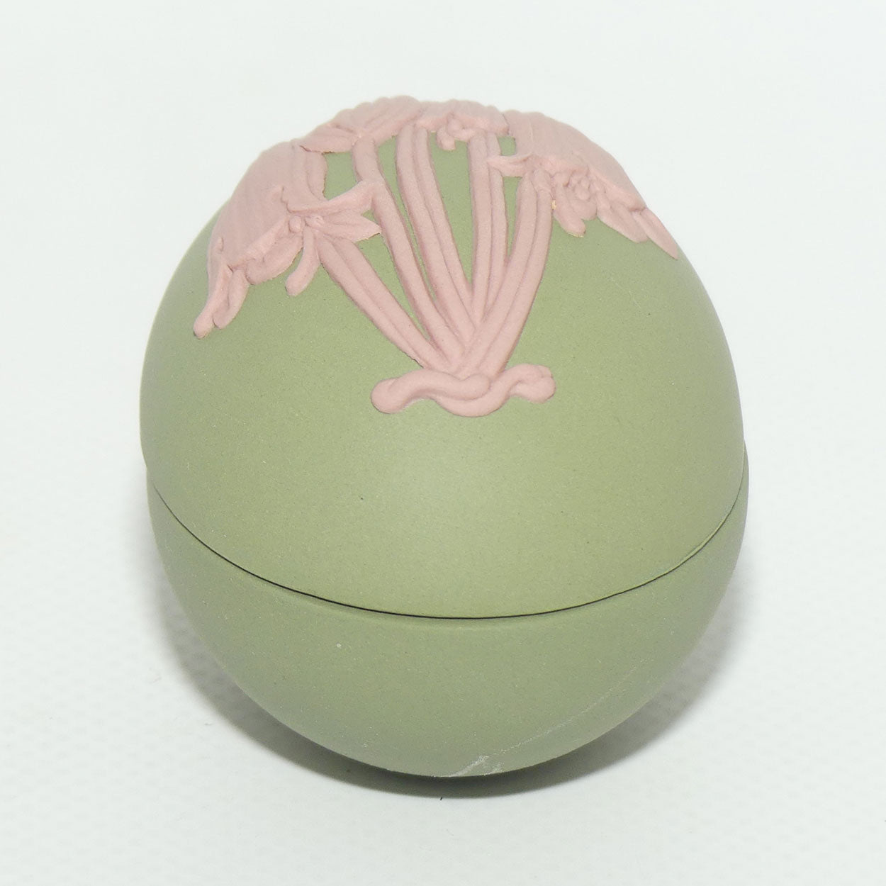 Wedgwood Jasper | Australian Flora | Pink on Green | Christmas Bells Egg shape trinket box