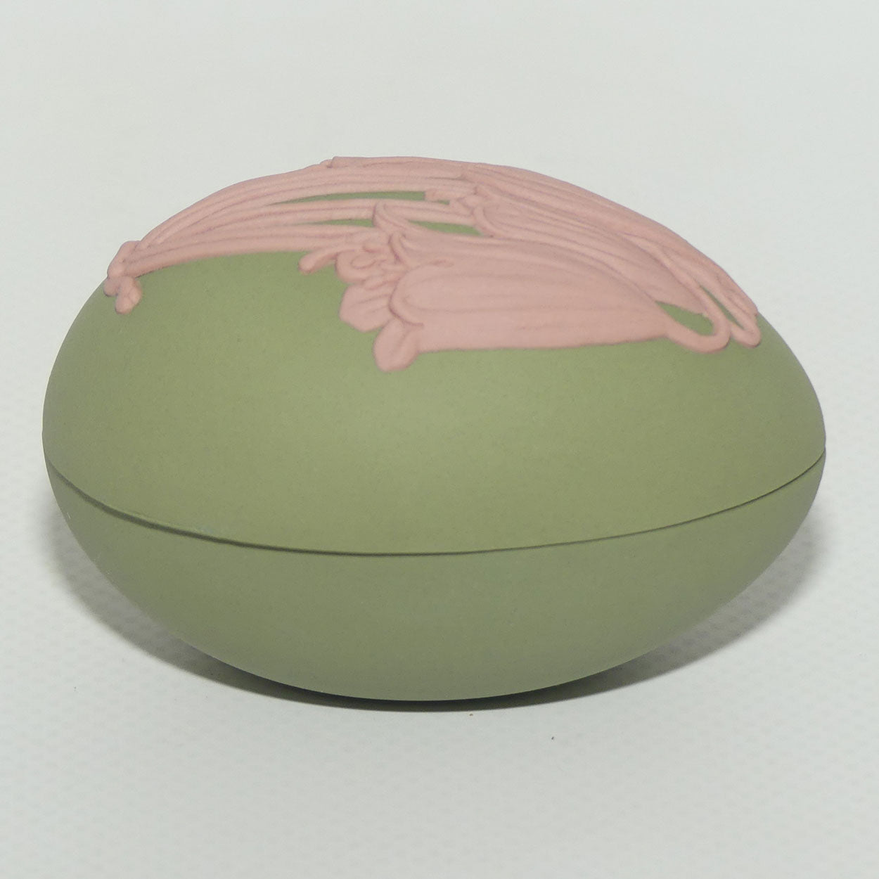 Wedgwood Jasper | Australian Flora | Pink on Green | Christmas Bells Egg shape trinket box