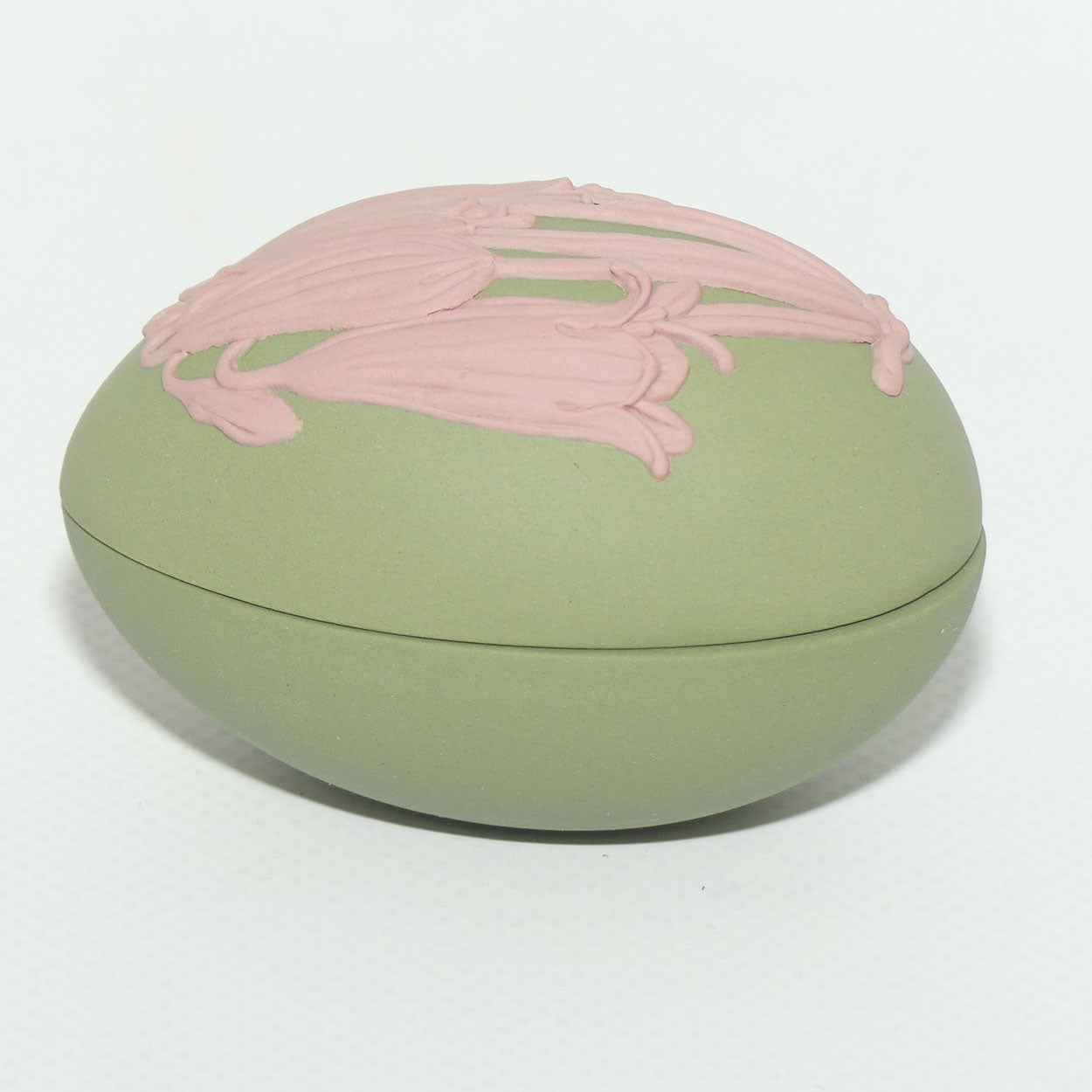 Wedgwood Jasper | Australian Flora | Pink on Green | Christmas Bells Egg shape trinket box