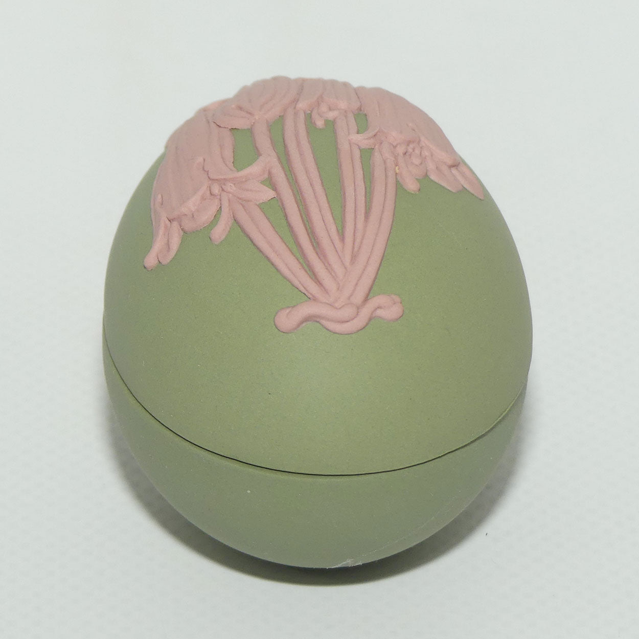 Wedgwood Jasper | Australian Flora | Pink on Green | Christmas Bells Egg shape trinket box