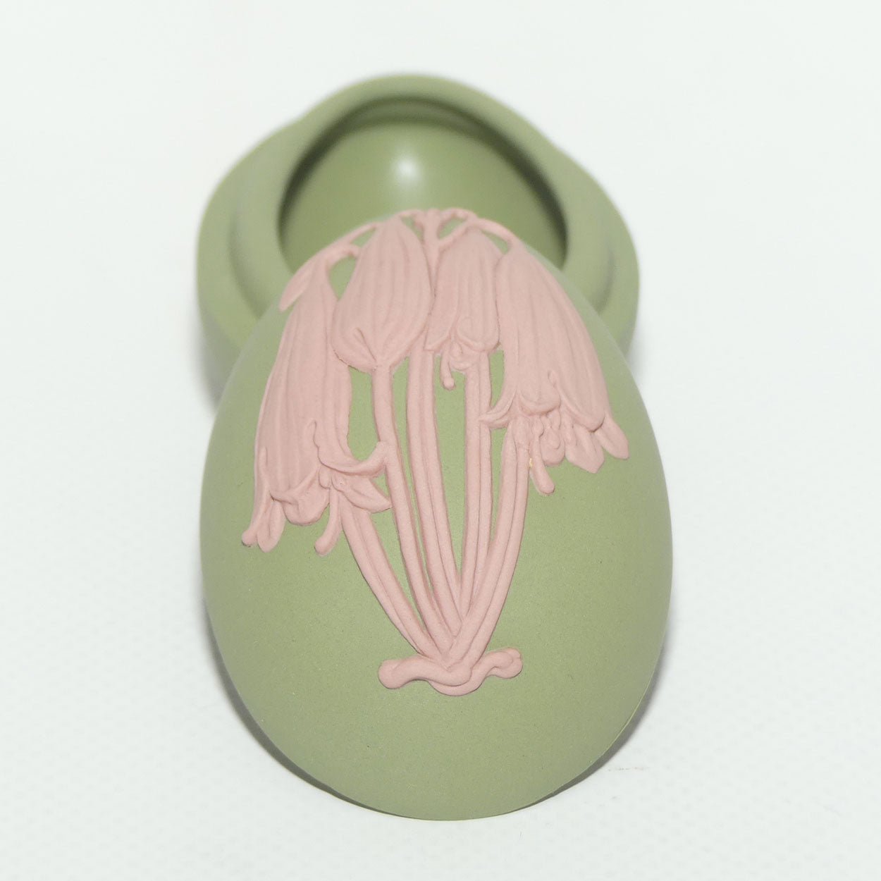 Wedgwood Jasper | Australian Flora | Pink on Green | Christmas Bells Egg shape trinket box
