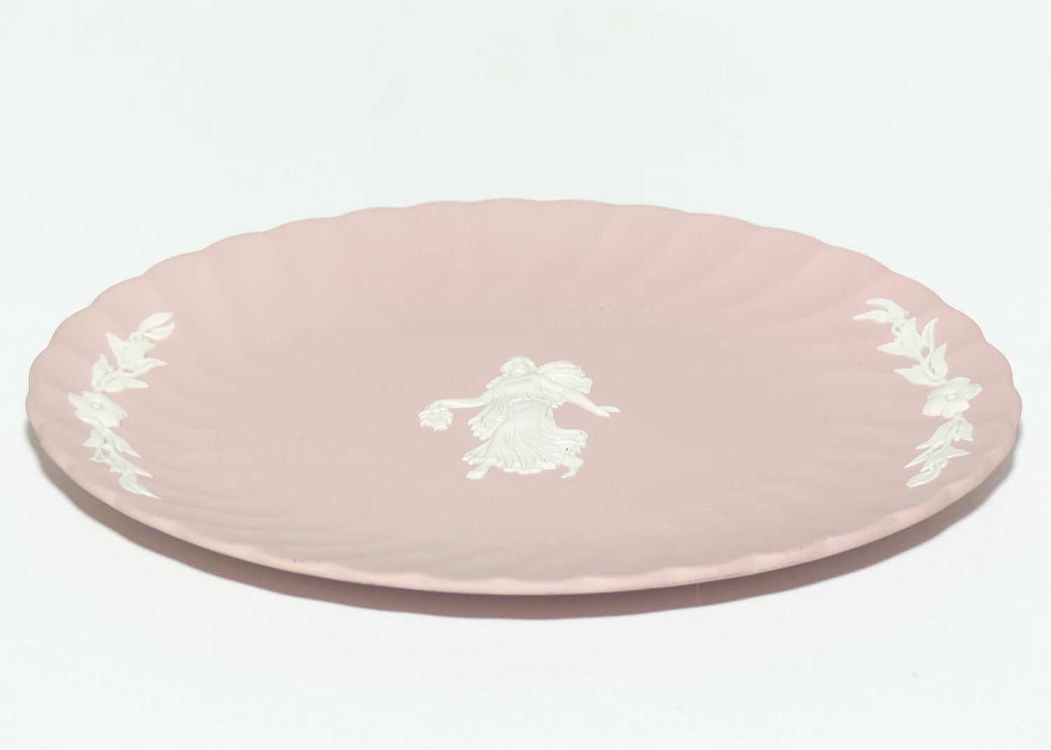 Wedgwood Jasper oval tray | White on Pink depicting Maiden carrying basket