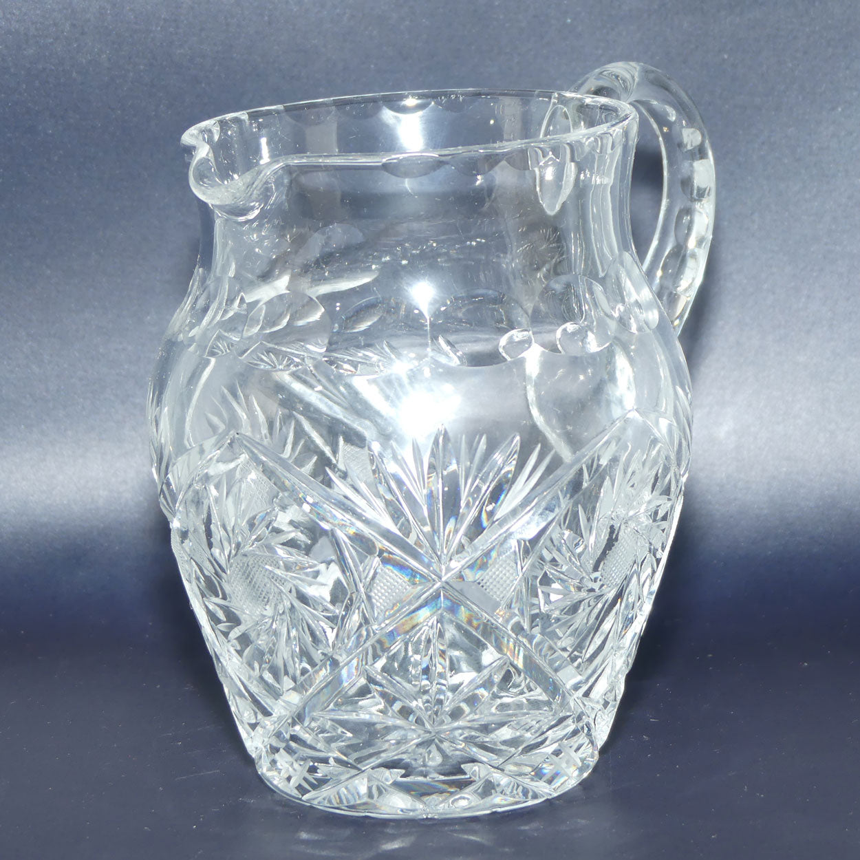 Fine quality Pinwheel design Cut Crystal waisted water jug | holds 600ml