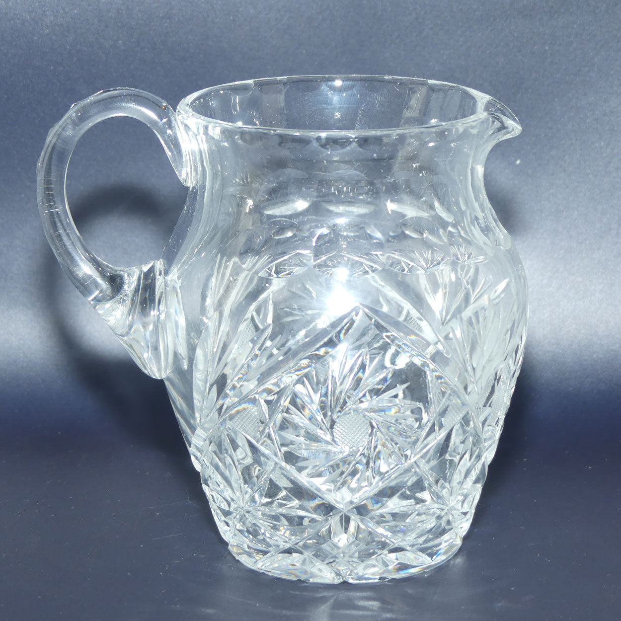 Fine quality Pinwheel design Cut Crystal waisted water jug | holds 600ml