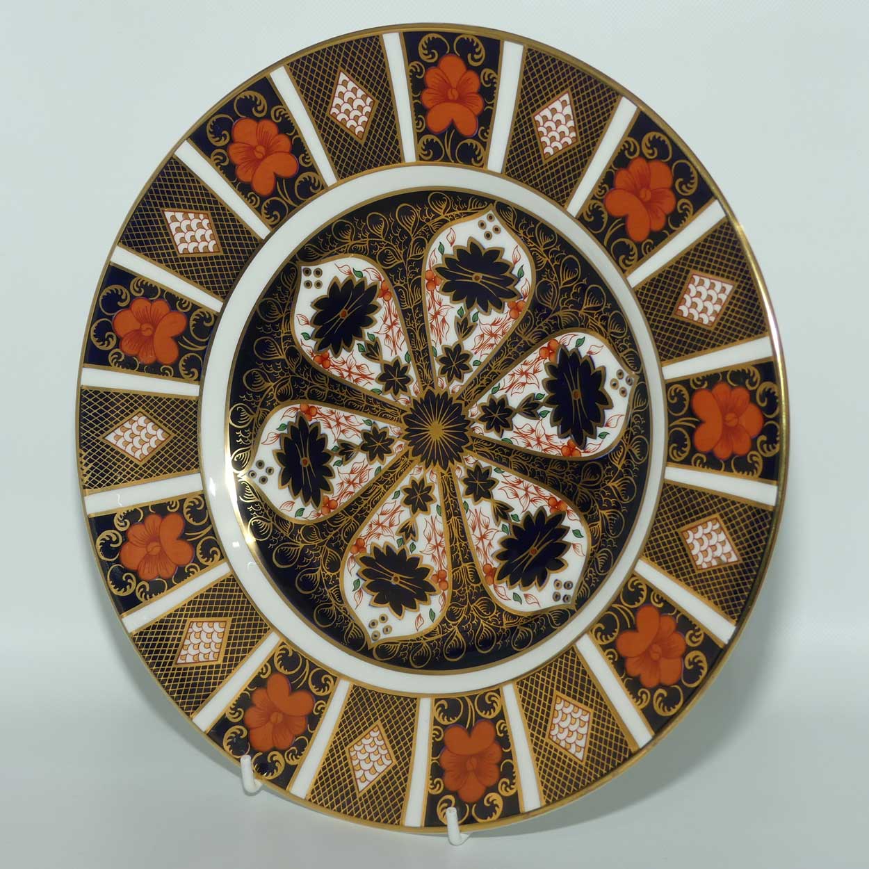 Royal Crown Derby Old Imari 1128 plate #8 | 27cm diam | c.1977