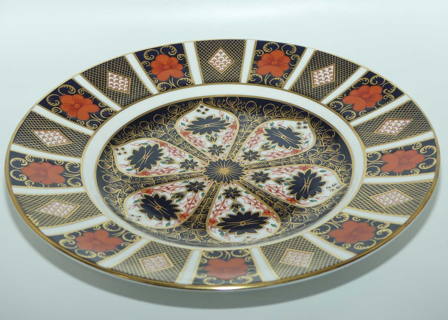 Royal Crown Derby Old Imari 1128 plate #8 | 27cm diam | c.1977