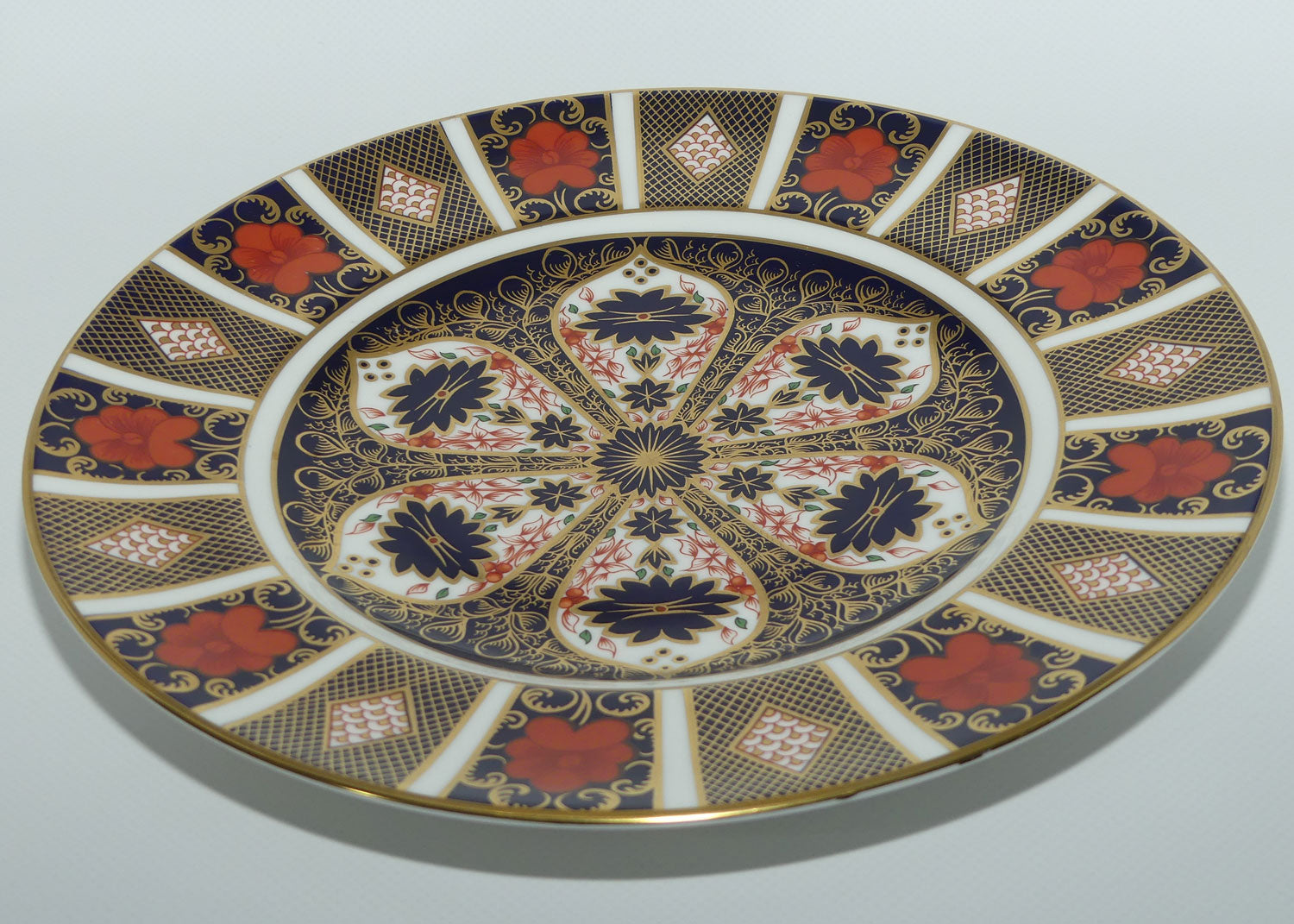 Royal Crown Derby Old Imari 1128 plate #3 | 27cm diam | c.1985