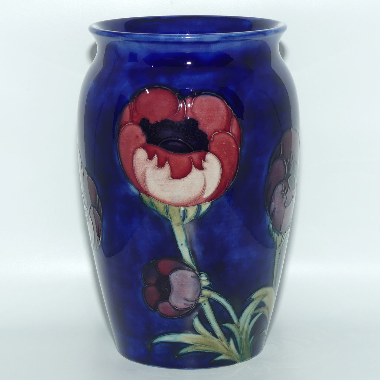 William Moorcroft Poppies 290/8 vase (Large Poppies)