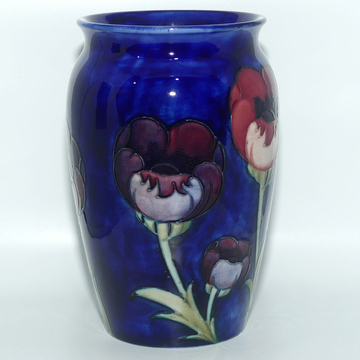 William Moorcroft Poppies 290/8 vase (Large Poppies)