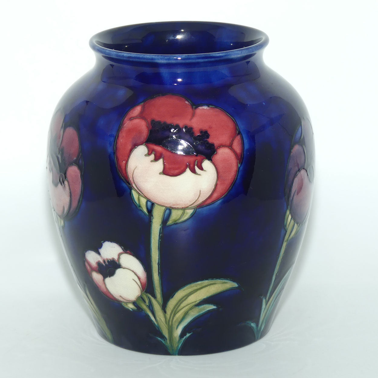 William Moorcroft Poppies large bulbous vase (Large Poppies, High & Low flowers)
