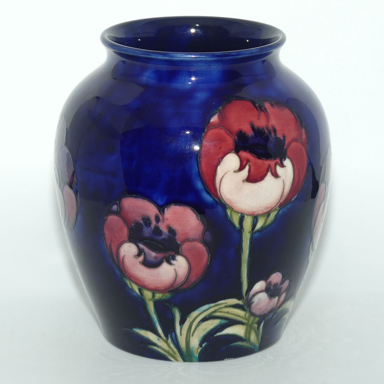 William Moorcroft Poppies large bulbous vase (Large Poppies, High & Low flowers)