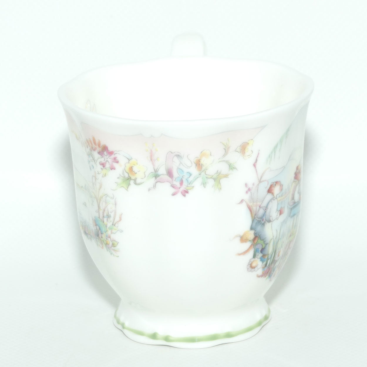 Royal Albert Wind in the Willows Giftware | Portly's Return mug