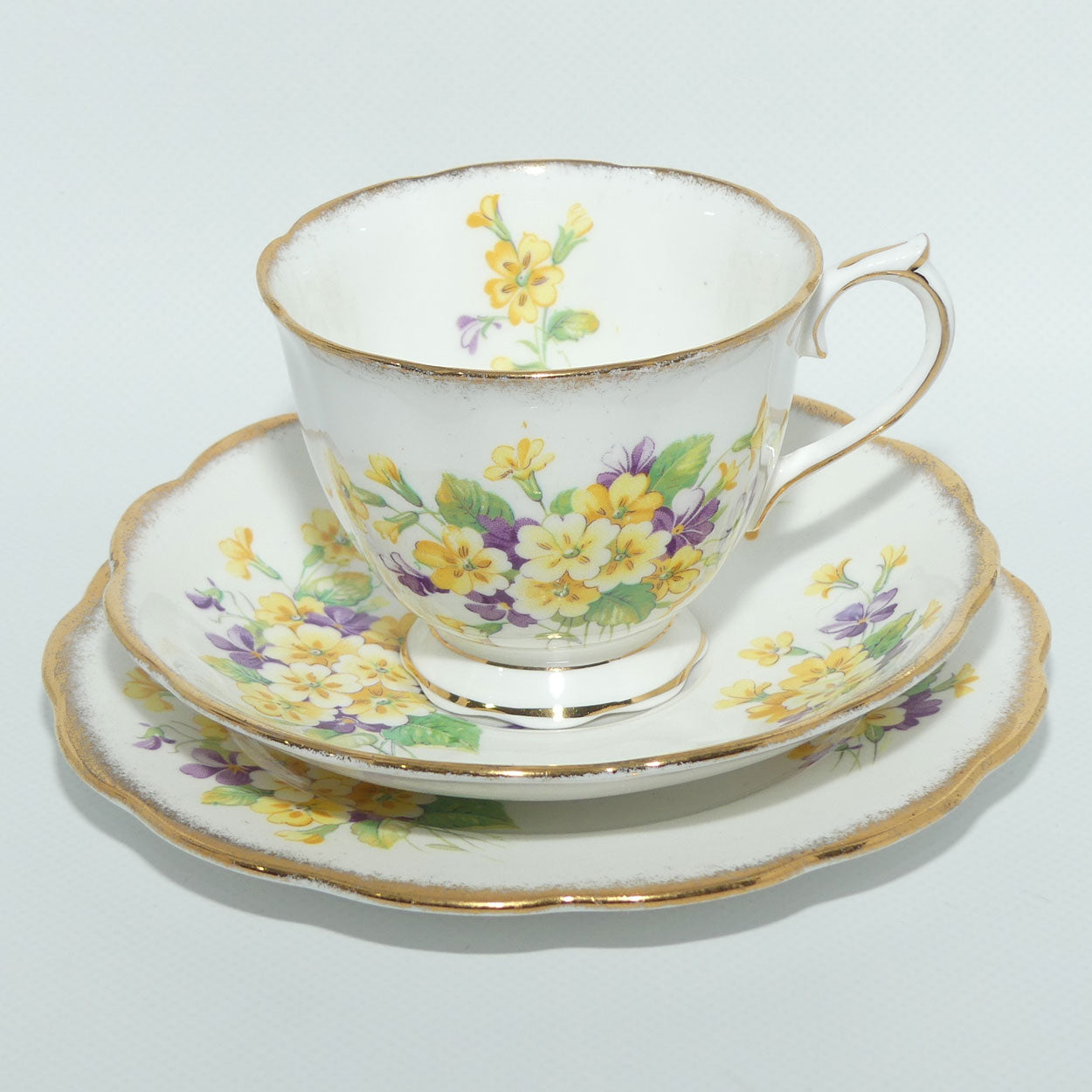 Royal Albert Bone China England Primroses | Primulette trio | Round plate