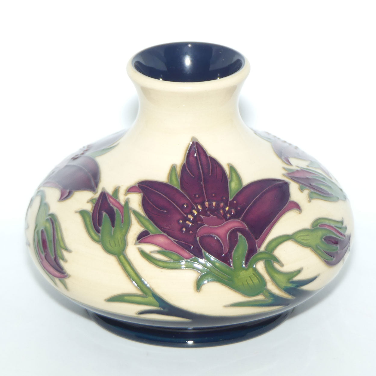 Moorcroft Pottery | Pulsatilla 32/5 vase