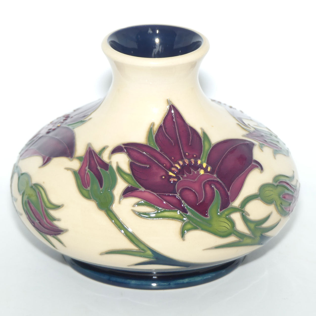 Moorcroft Pottery | Pulsatilla 32/5 vase