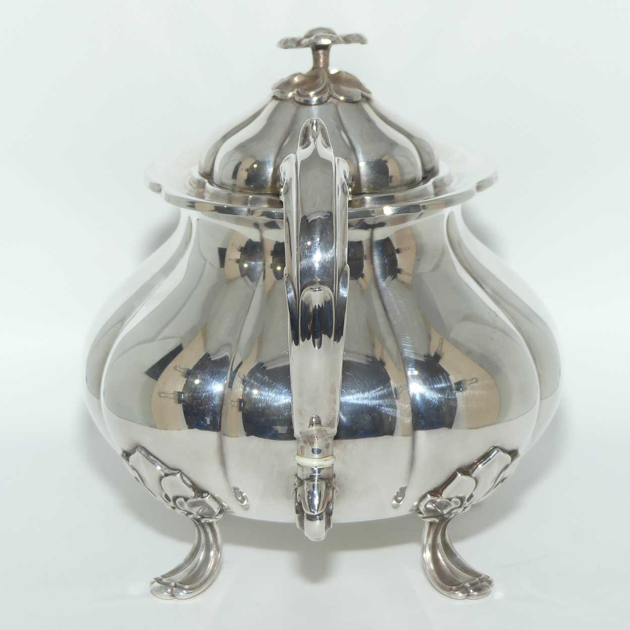 Fine quality Cohr Denmark EPNS Silver Plated Tea Pot with pumpkin shape on 4 feet