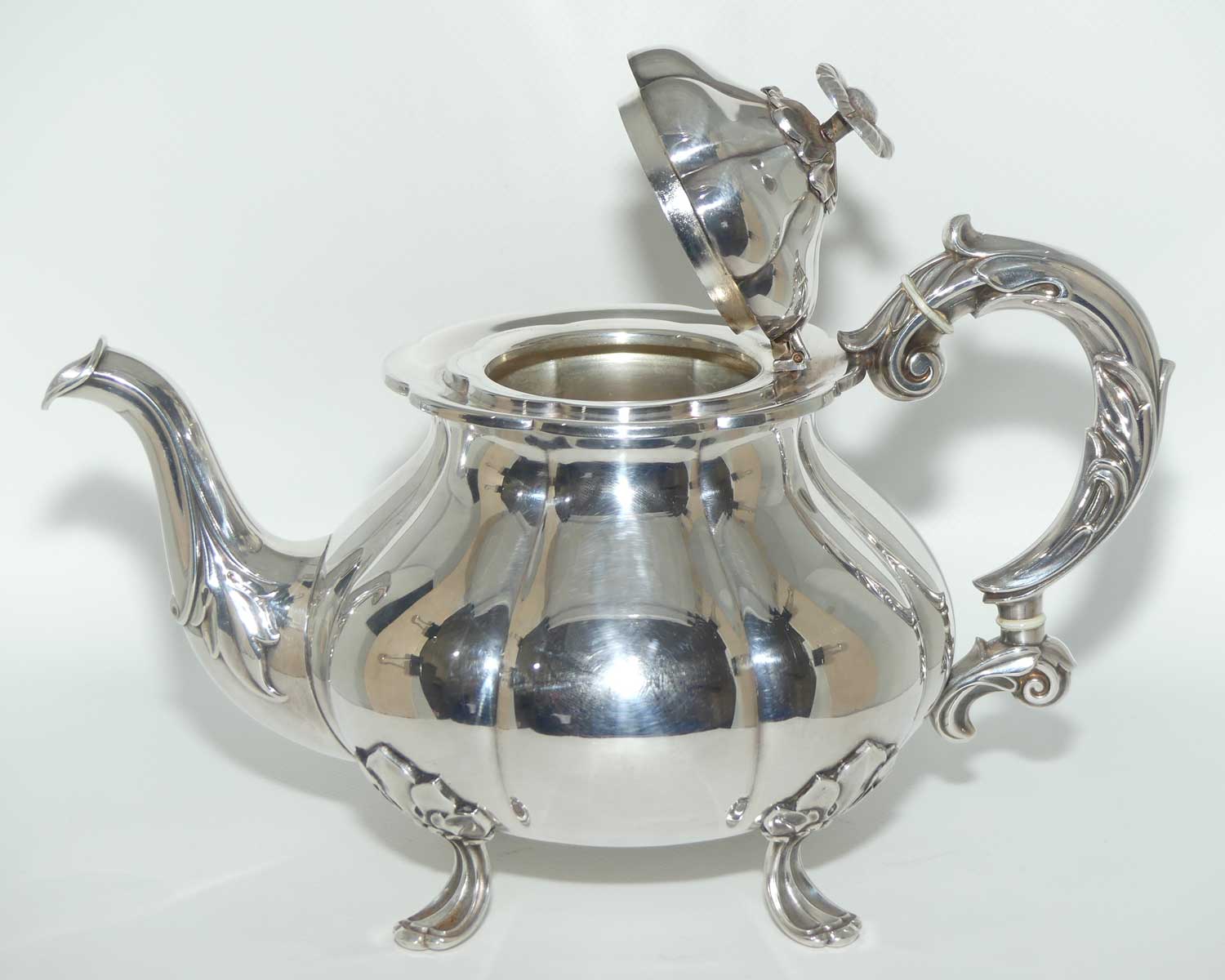 Fine quality Cohr Denmark EPNS Silver Plated Tea Pot with pumpkin shape on 4 feet
