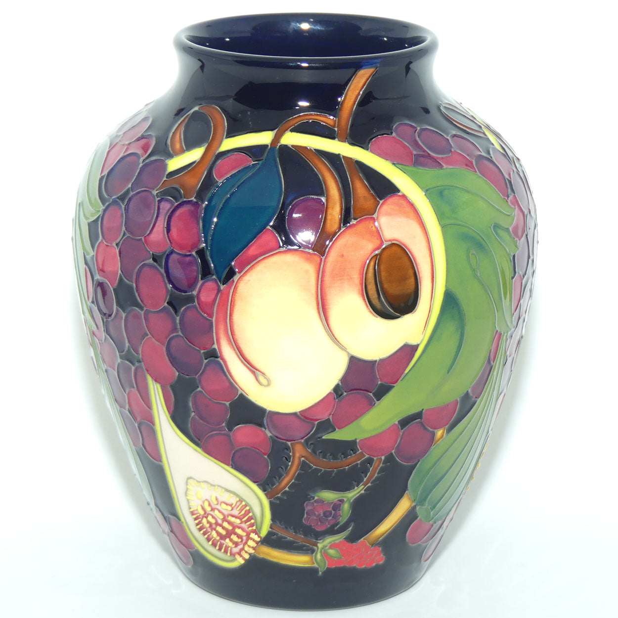 Moorcroft Queens Choice 216/8 vase