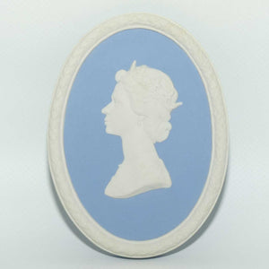 Wedgwood Jasper Medallion | HRH Queen Elizabeth II | Royal Silver Wedding 1947 - 1972 | boxed