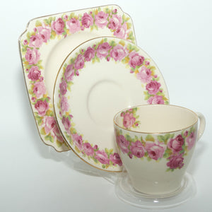 Royal Doulton Raby Rose trio D5533