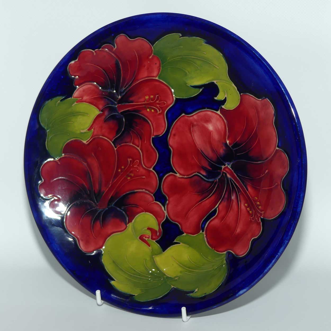 Walter Moorcroft Red Hibiscus on Blue Ground 783/10 plate | 26cm diameter