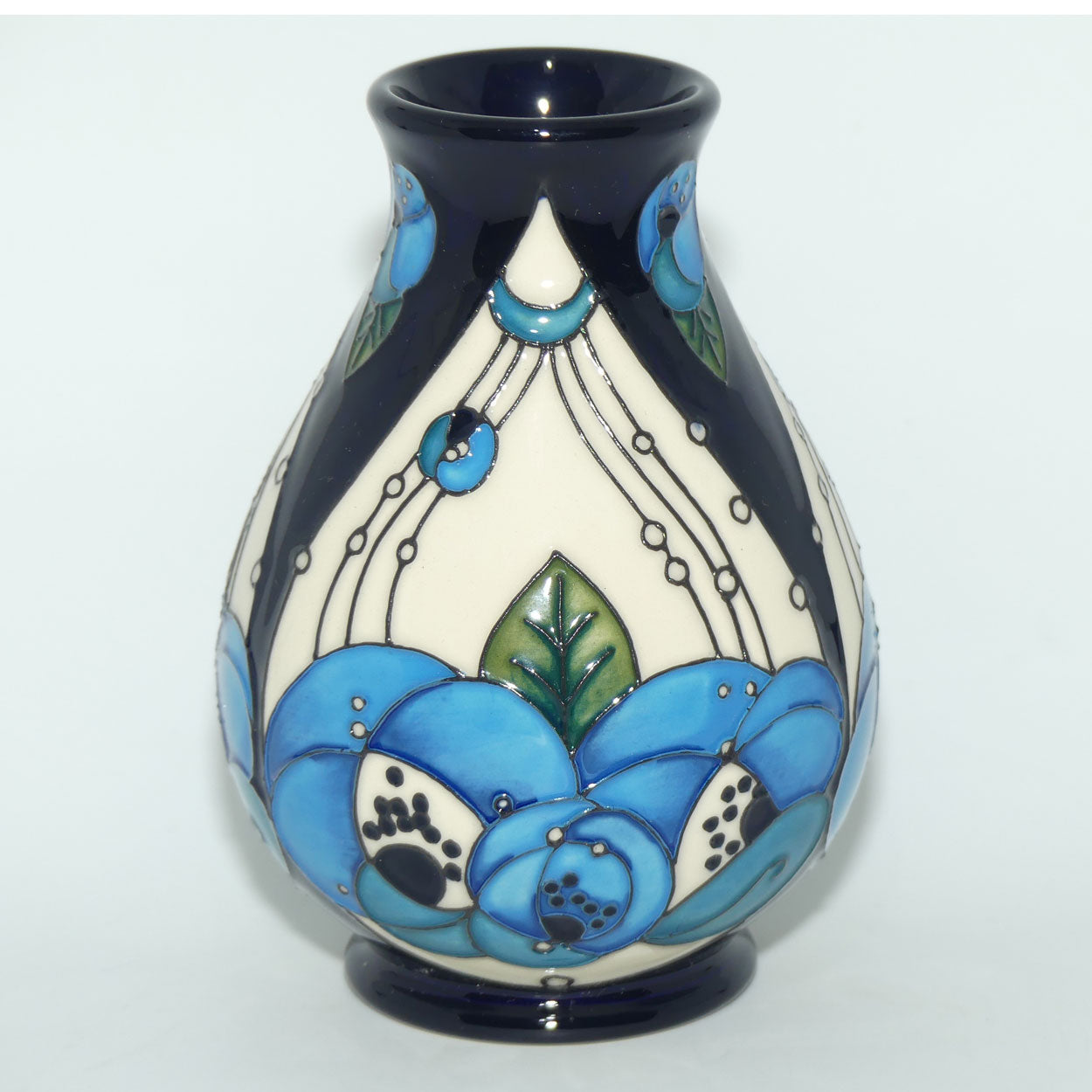 Moorcroft Rennie Rose Blue 7/5 vase