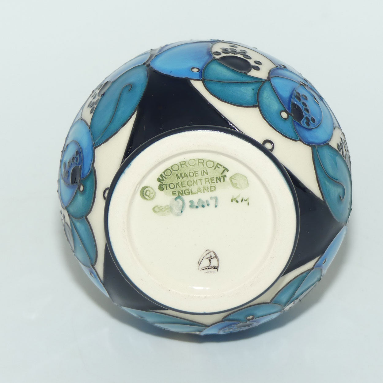 Moorcroft Rennie Rose Blue 7/5 vase