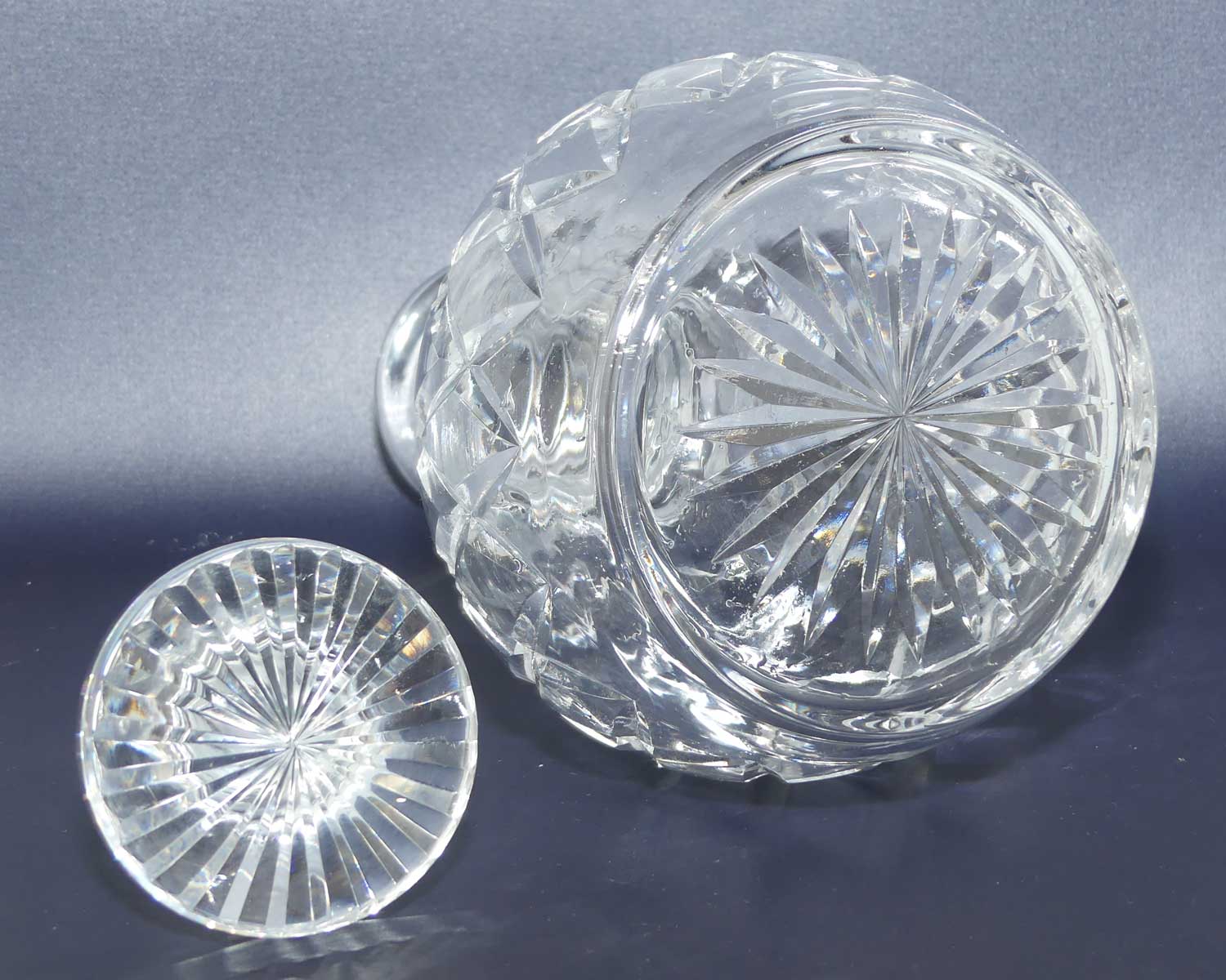 Stuart Crystal England double ring neck mushroom top decanter