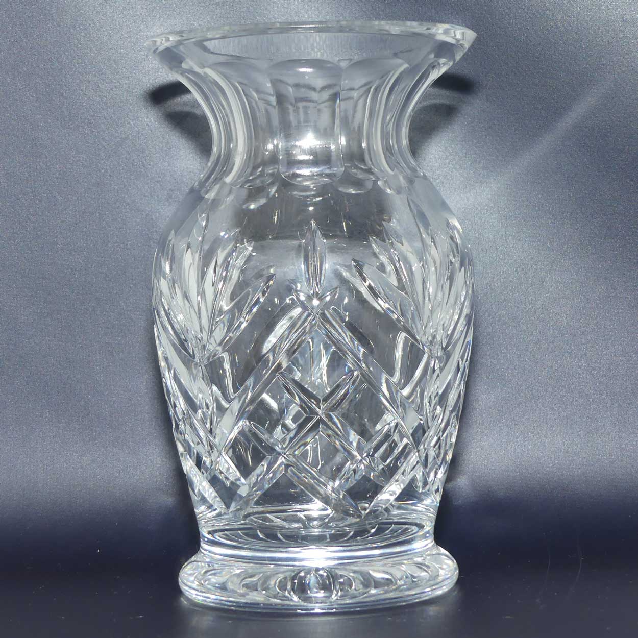 Bohemian Crystal vase | robust shape with wide base | 20cm