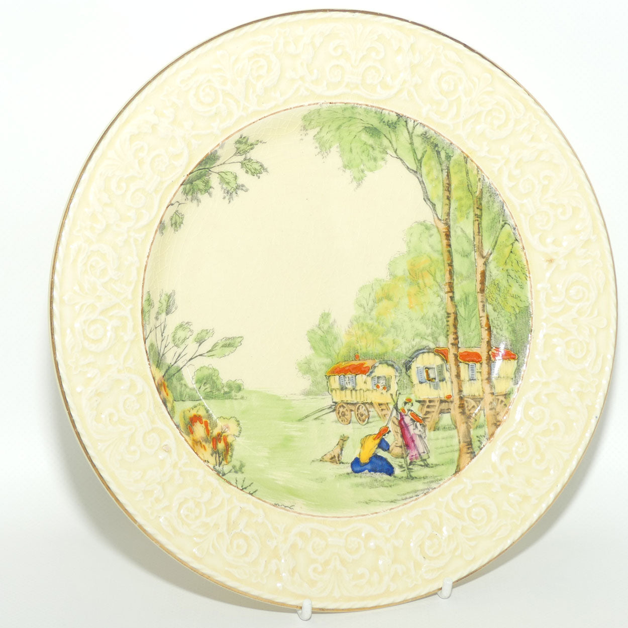 Royal Winton Romany pattern plate with embossed border | 23cm