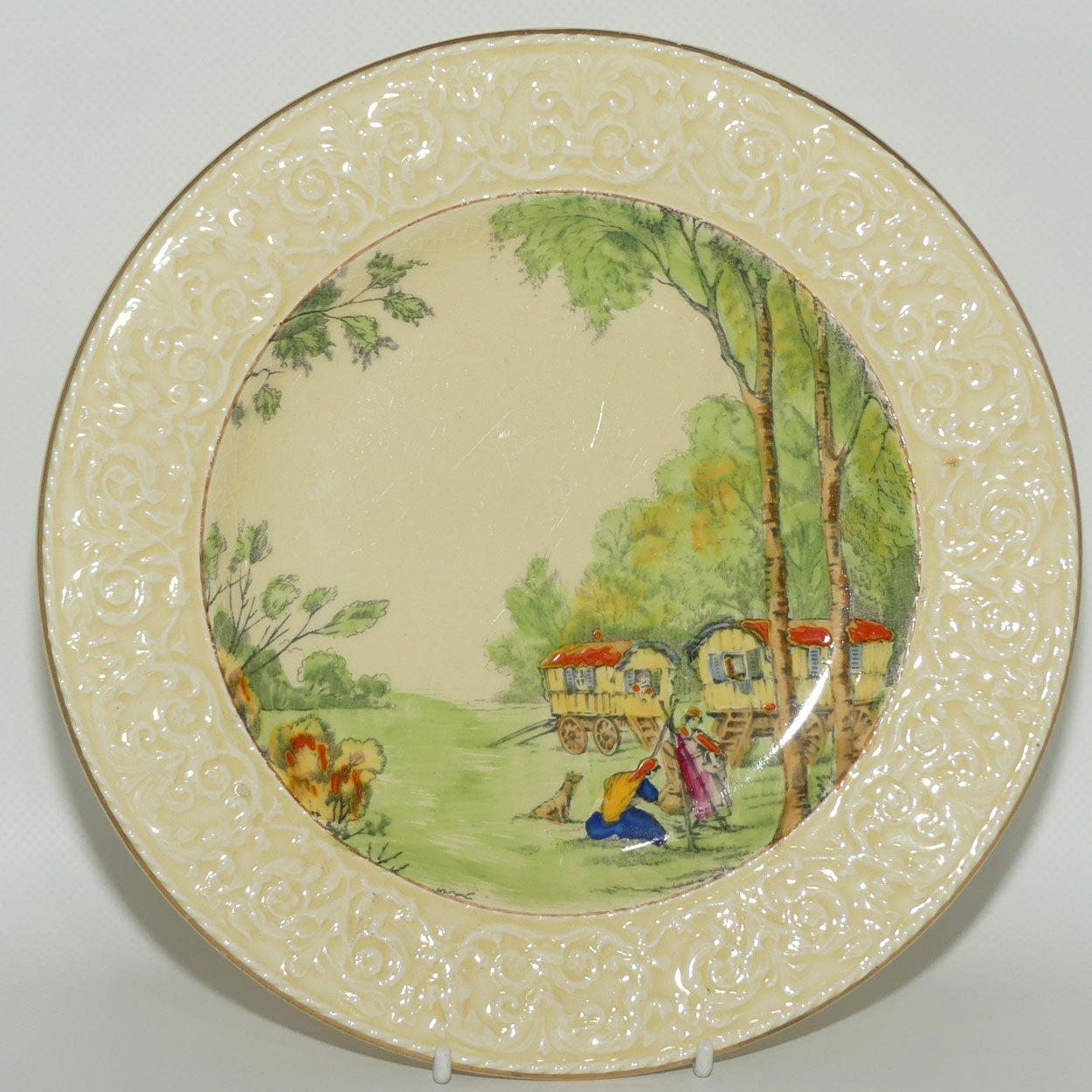 Royal Winton Romany pattern plate with embossed border | 23cm