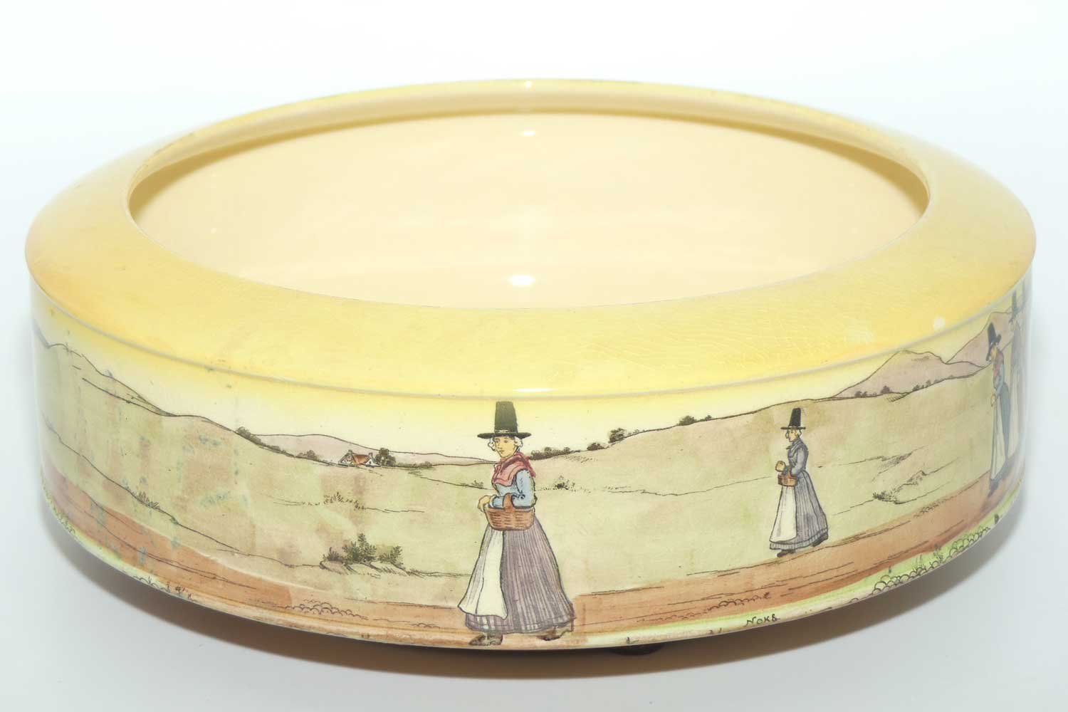 Royal Doulton Welsh pattern Leith shape flower bowl D2717